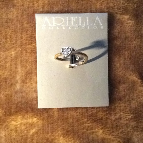 Ariella Collection Pavé Heart Silver Adjustable Ring One-Size NWT - Picture 2 of 8